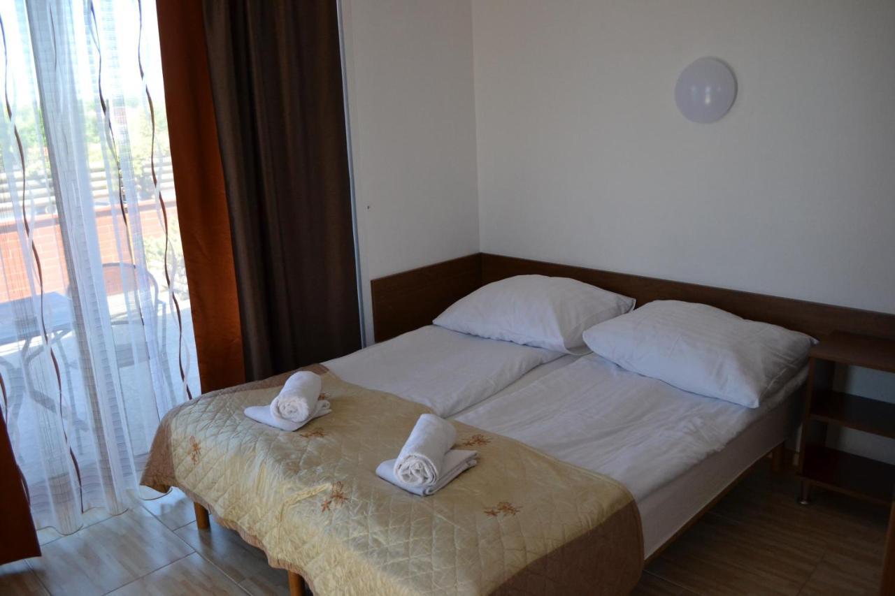 Gosciniec Kaszebe Bed & Breakfast Łeba Exterior foto