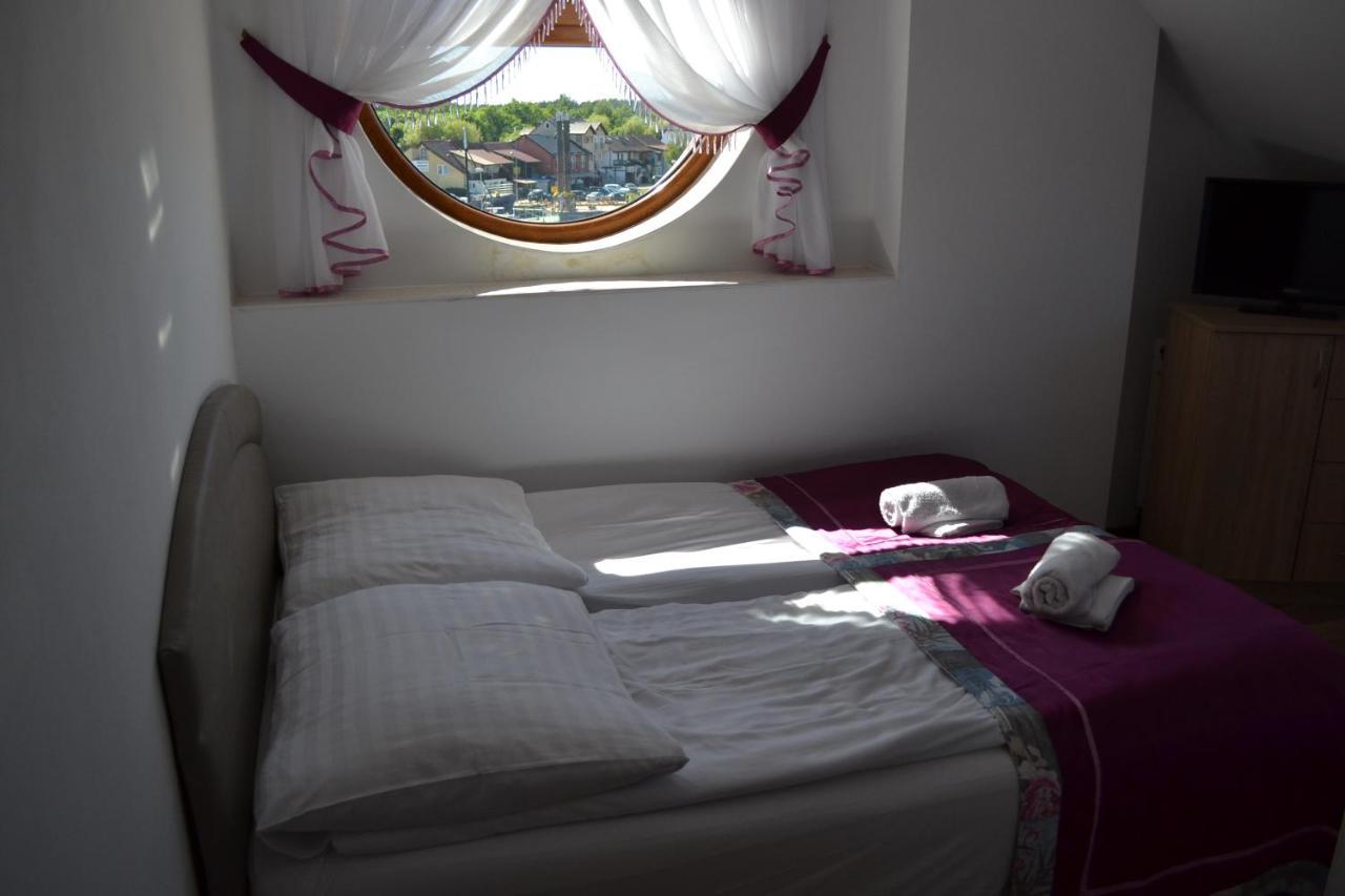 Gosciniec Kaszebe Bed & Breakfast Łeba Cameră foto
