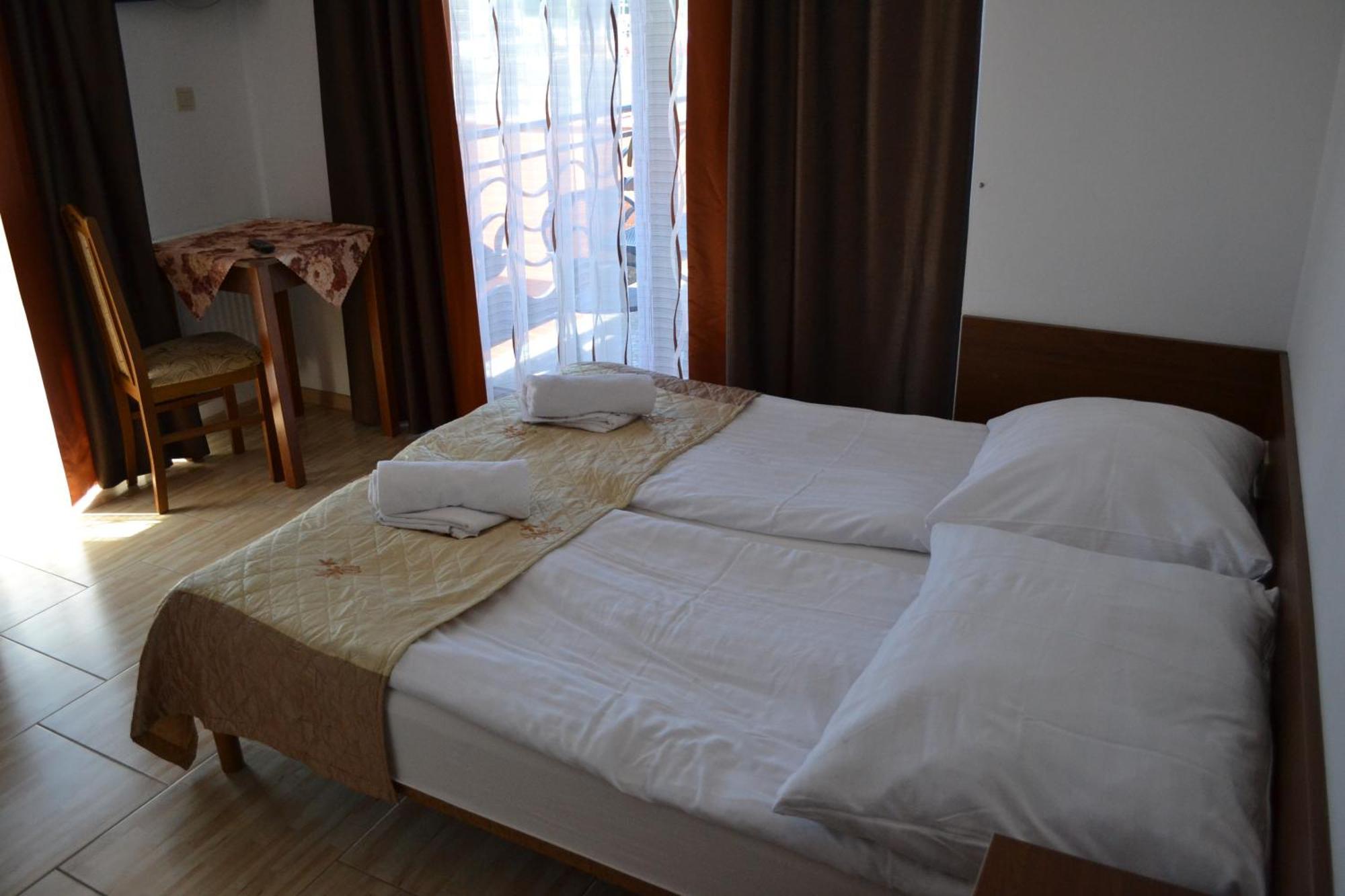 Gosciniec Kaszebe Bed & Breakfast Łeba Exterior foto